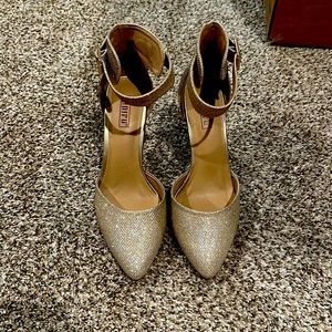 Gorgeous Champagne Sparkle Heels